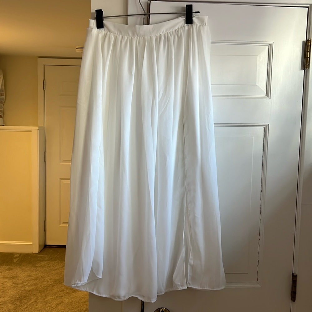 White tulle midi skirt